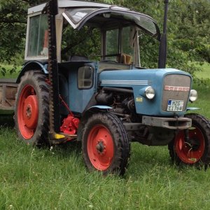 Eicher 76