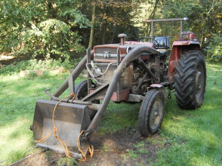 Massey-Ferguson 165